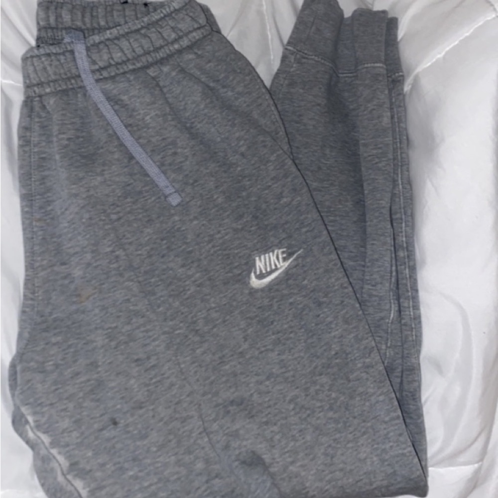 grey nike sweatpants size small